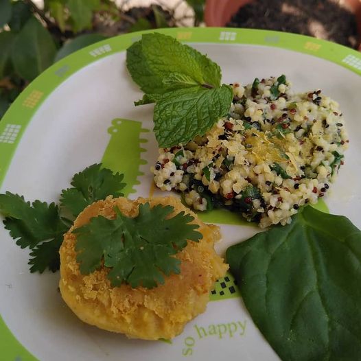 Burguer de grão e linhaça e millet e quinoa com espinafres