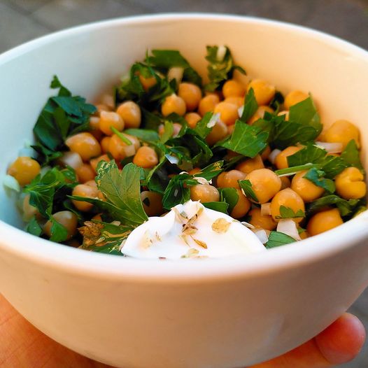Saladinha de grão de bico sem bacalhau 