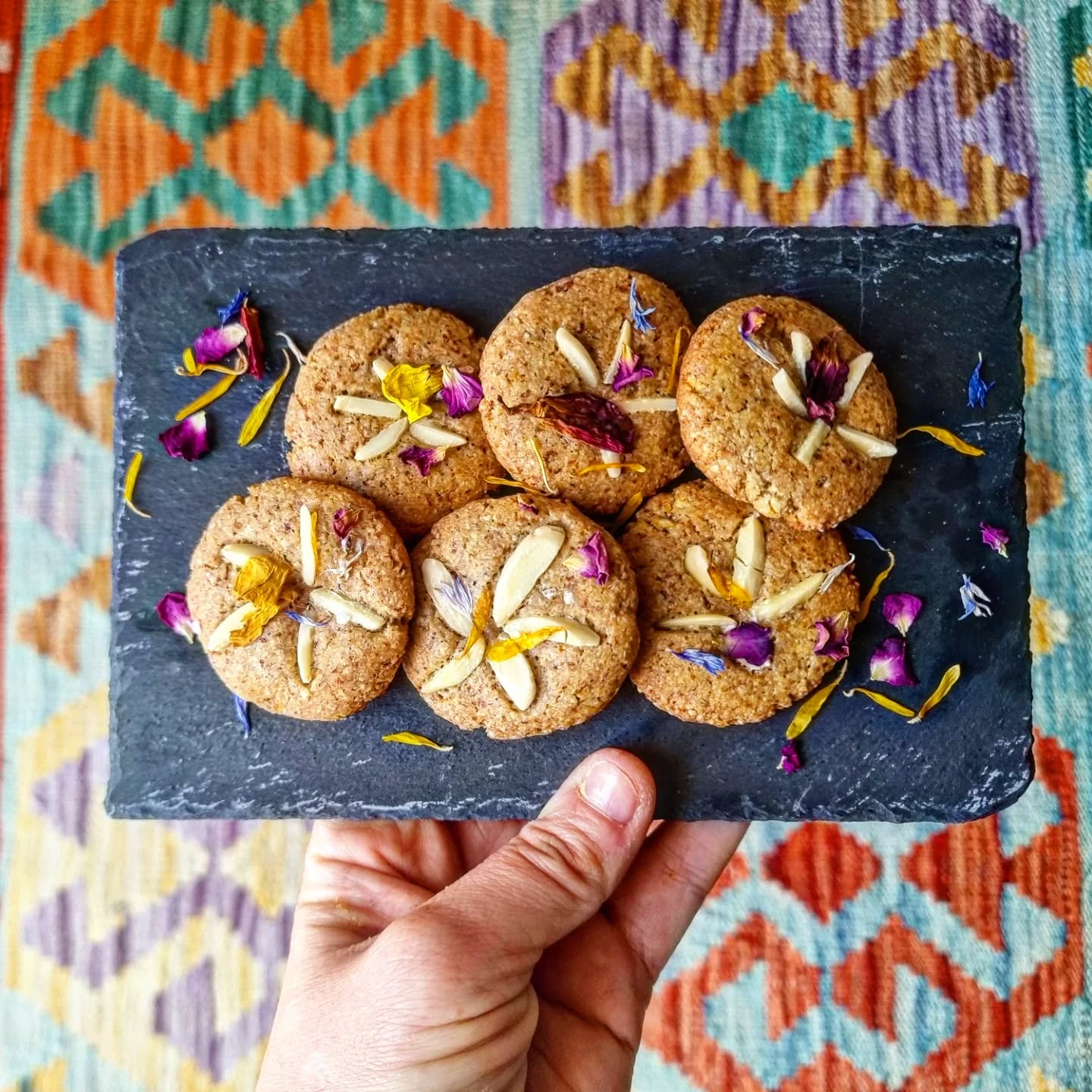 Bolachas de amendoa sem gluten com 2 ingredientes